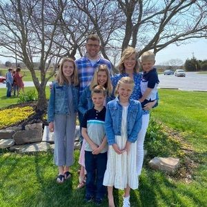 Meet your Posher, Melissa